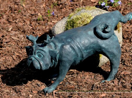 Skulptur eines "Wilden Waldmopses", Foto picture alliance / dpa